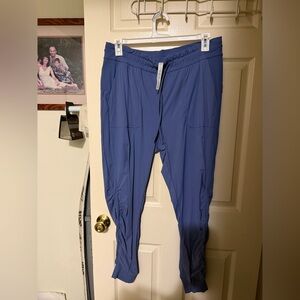 Lululemon dance studio joggers